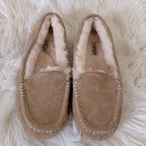 Ugg